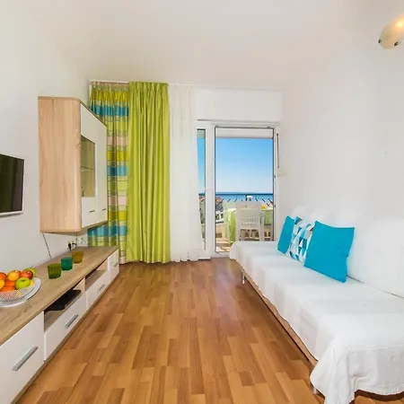 Prelesnik Apartment Trogir